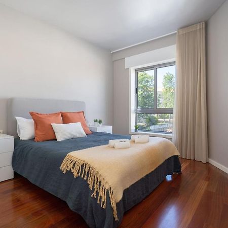 Carolina Roomy & Modern Apartment Порто Екстериор снимка