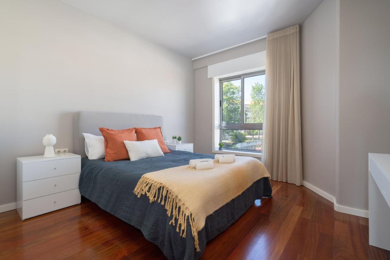 Carolina Roomy & Modern Apartment Порто Екстериор снимка